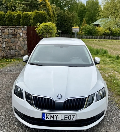 Skoda Octavia cena 64890 przebieg: 137600, rok produkcji 2017 z Myślenice małe 137